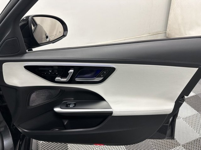 Used 2025 Mercedes-Benz C 300 4MATIC Sedan image 29
