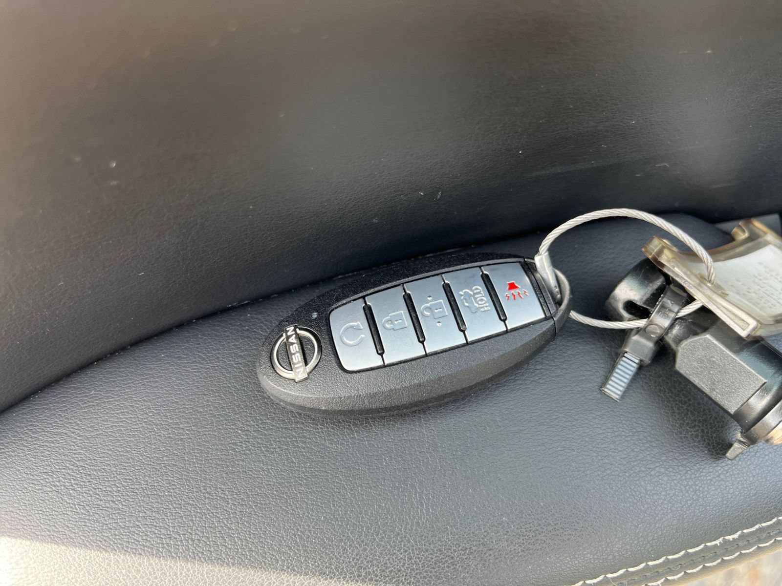 Used 2025 Nissan Altima 2.5 SV FWD image 21