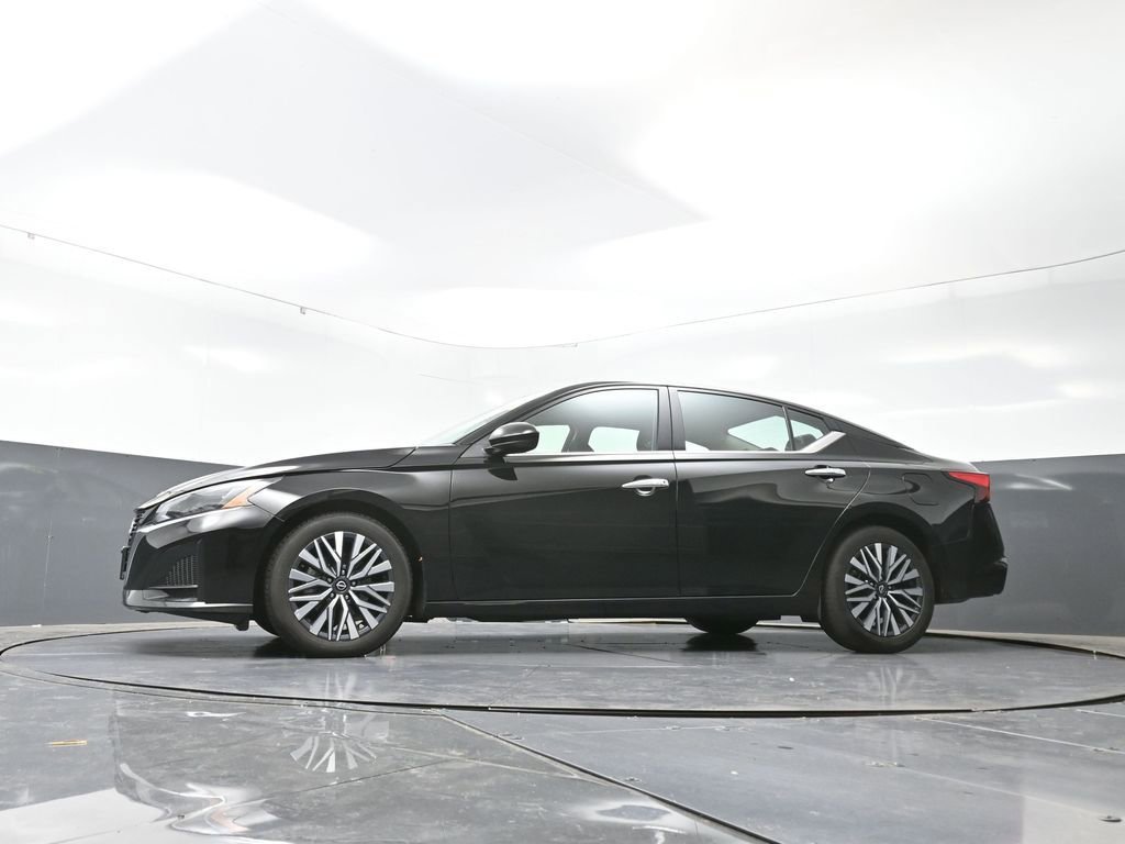 Used 2024 Nissan Altima 2.5 SV image 52