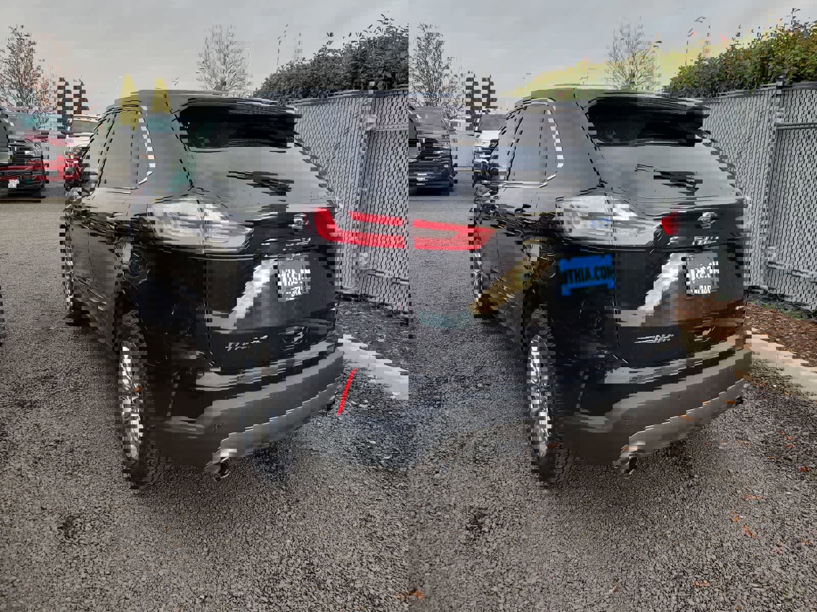 Used 2023 Ford Edge Titanium image 11