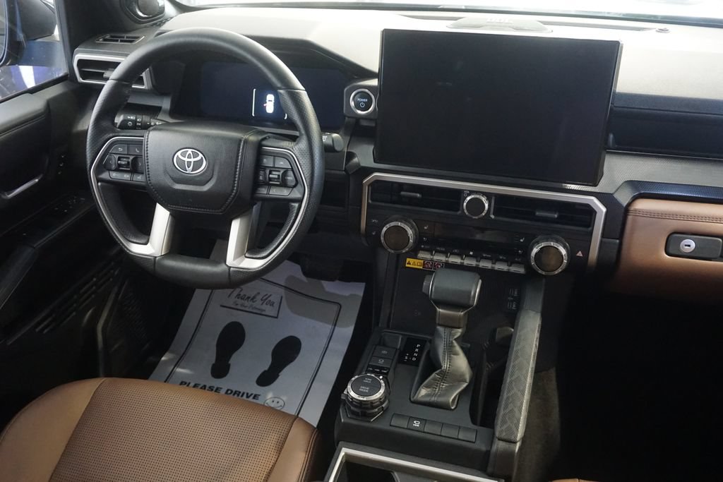 Certified 2025 Toyota 4Runner Limited AWD/4WD image 31