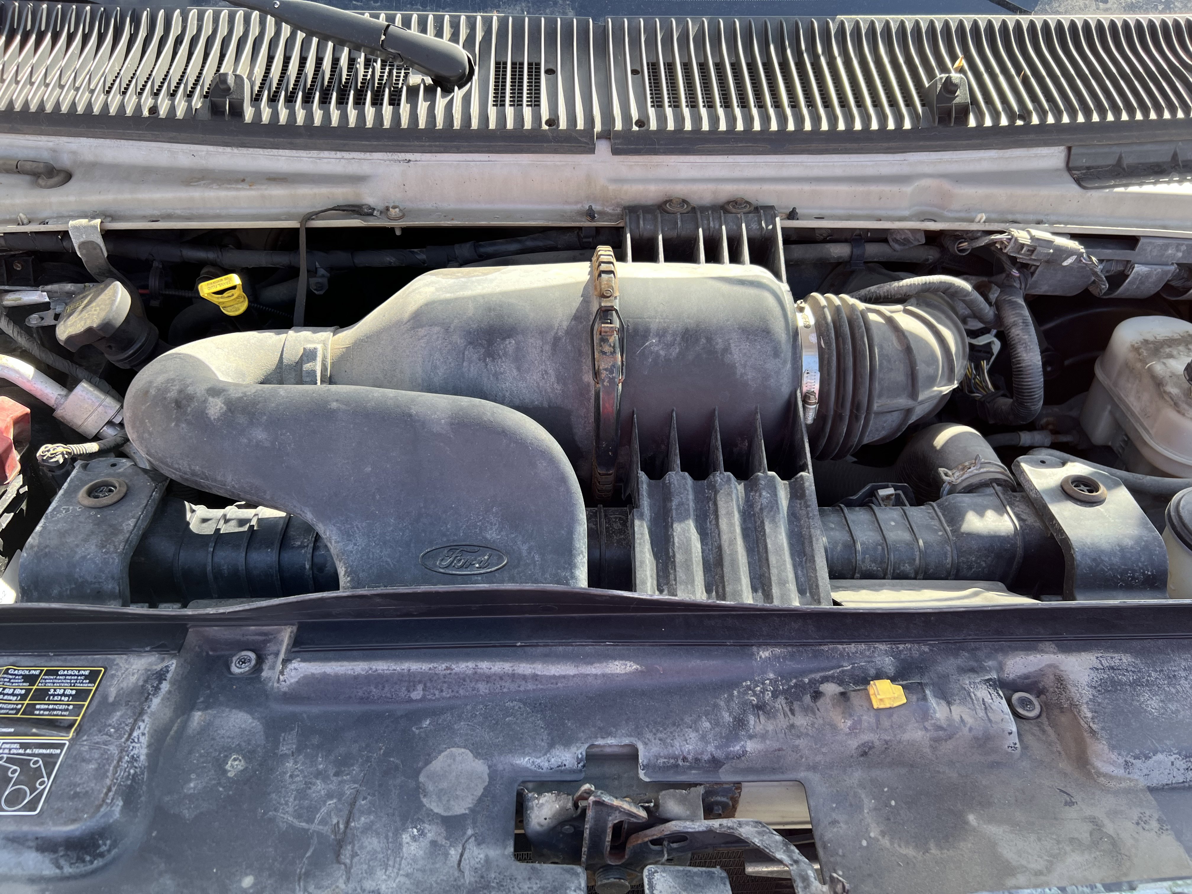 Used 2011 Ford E-250 and Econoline 250 Extended w/ Commercial Cargo Van Pkg image 37