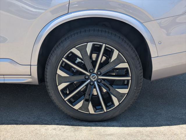 New 2026 Volvo XC90 T8 Ultra w/ Protection Package AWD/4WD image 6