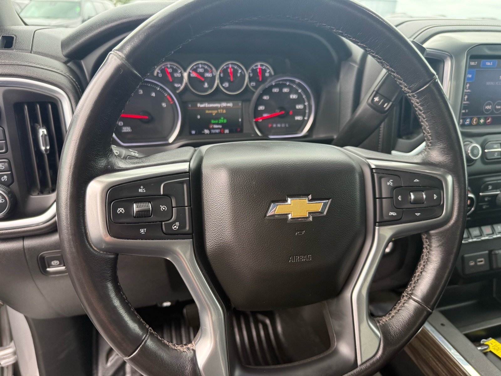 Used 2022 Chevrolet Silverado 3500 LT w/ Convenience Package AWD/4WD image 17