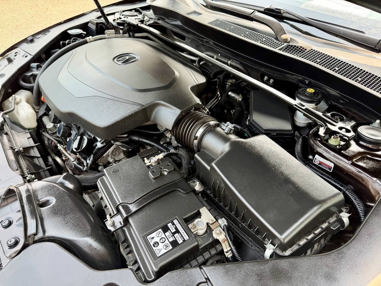 Used 2016 Acura TLX w/ Technology Package FWD image 17