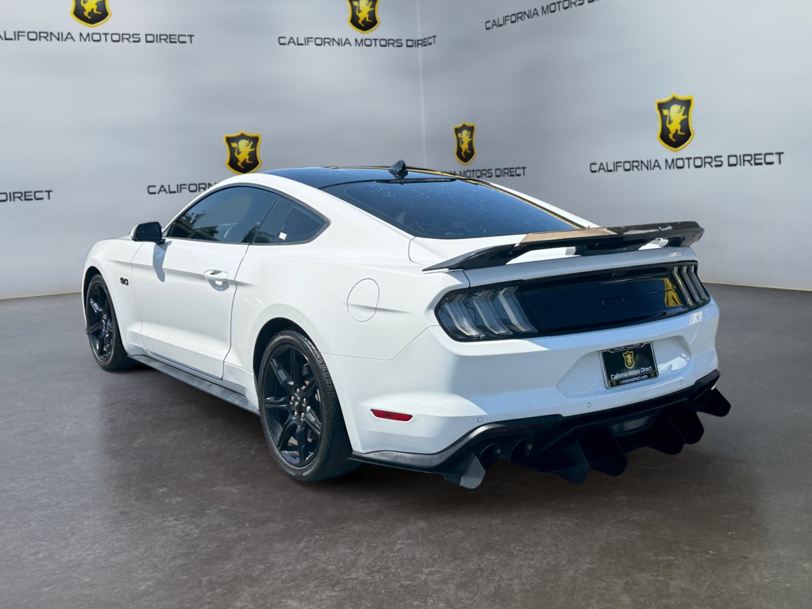 Used 2020 Ford Mustang GT Premium w/ Black Accent Package RWD image 3