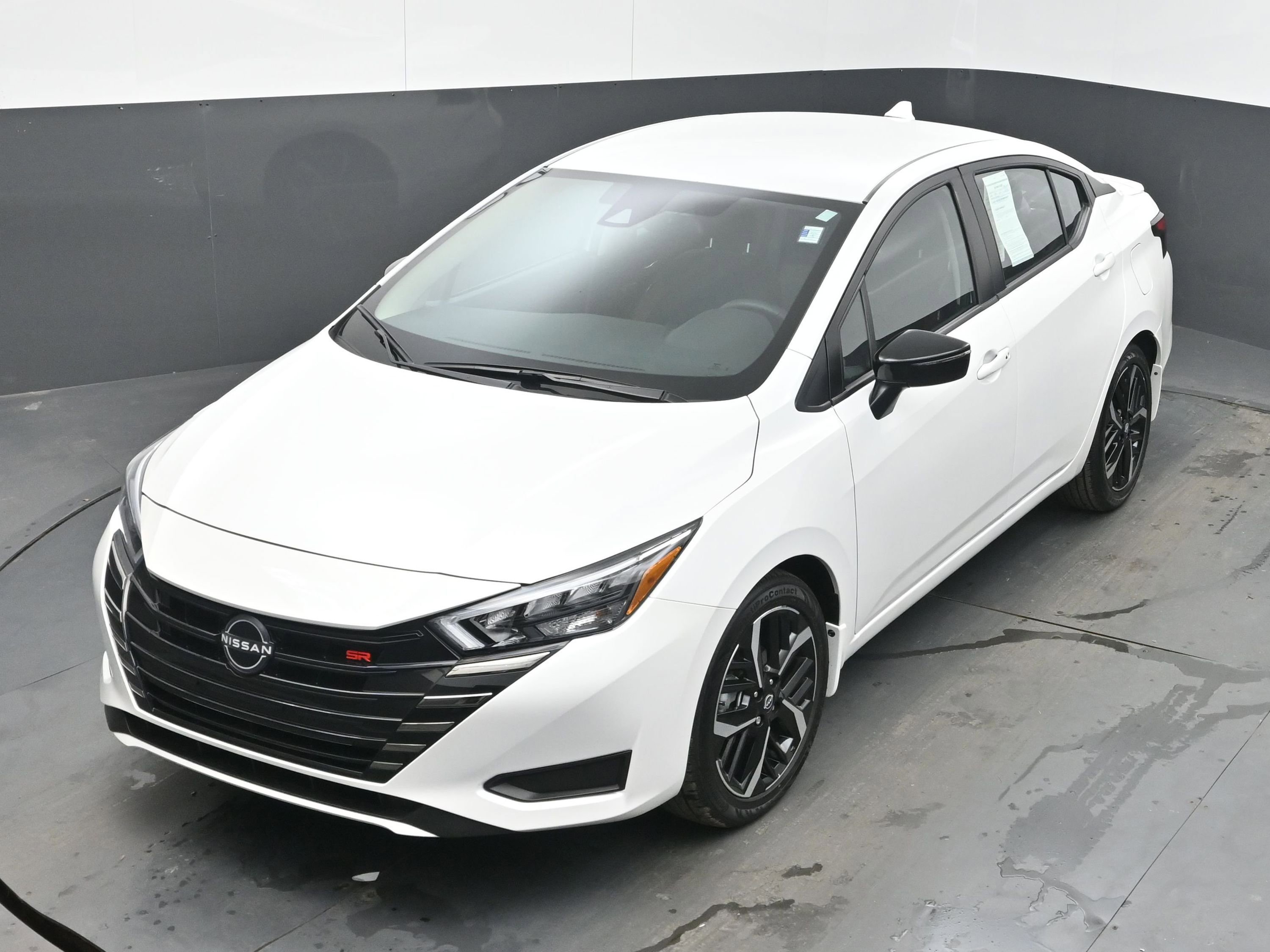 Certified 2025 Nissan Versa SR w/ Trunk Package image 33