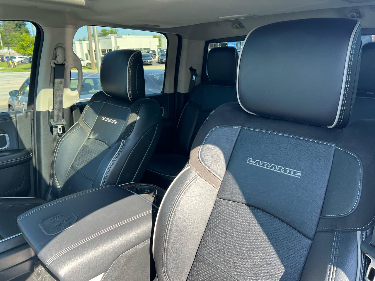 Used 2023 RAM 2500 Laramie AWD/4WD image 11