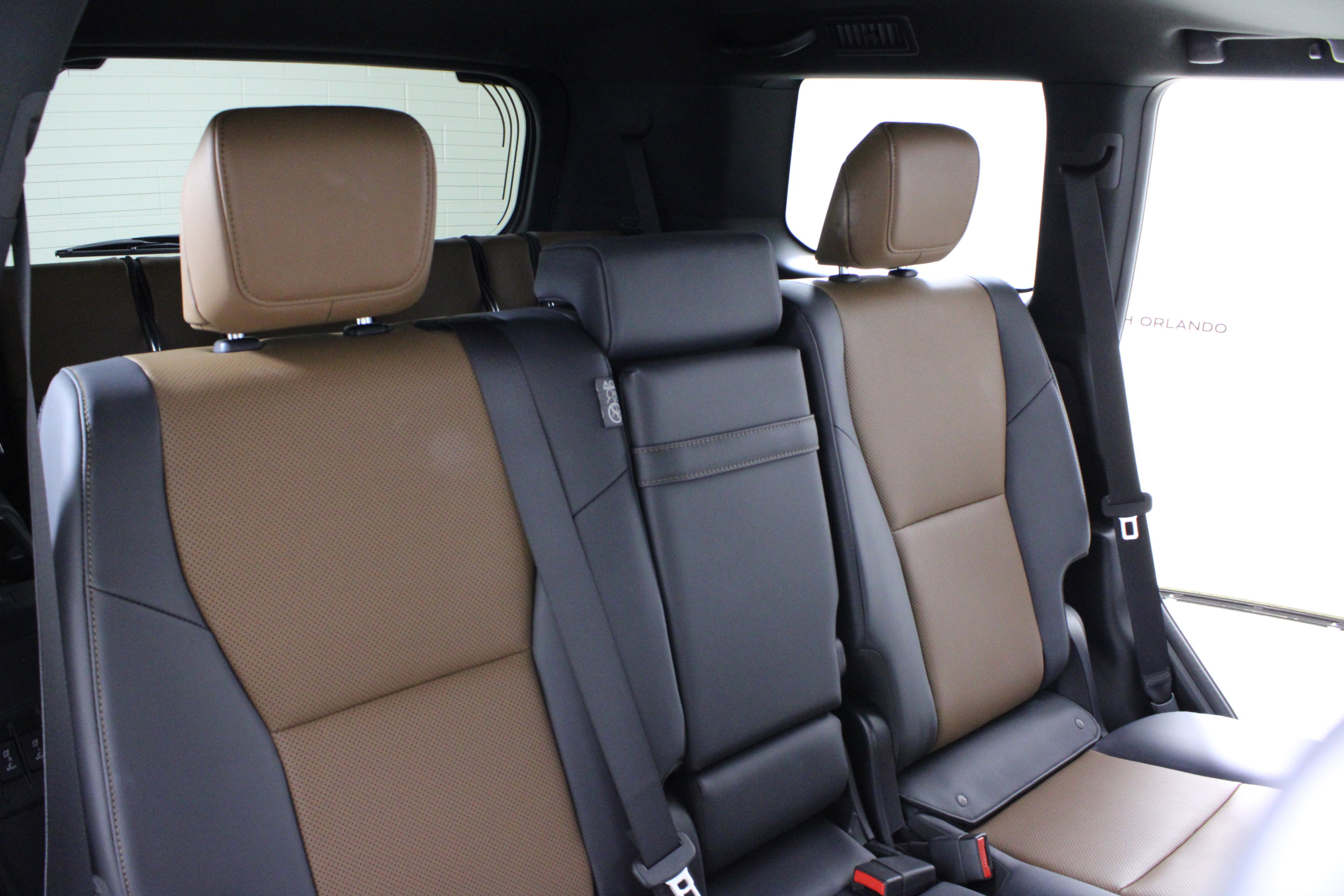 Used 2024 Lexus GX 550 w/ Accessory Package (Z1) AWD/4WD image 14