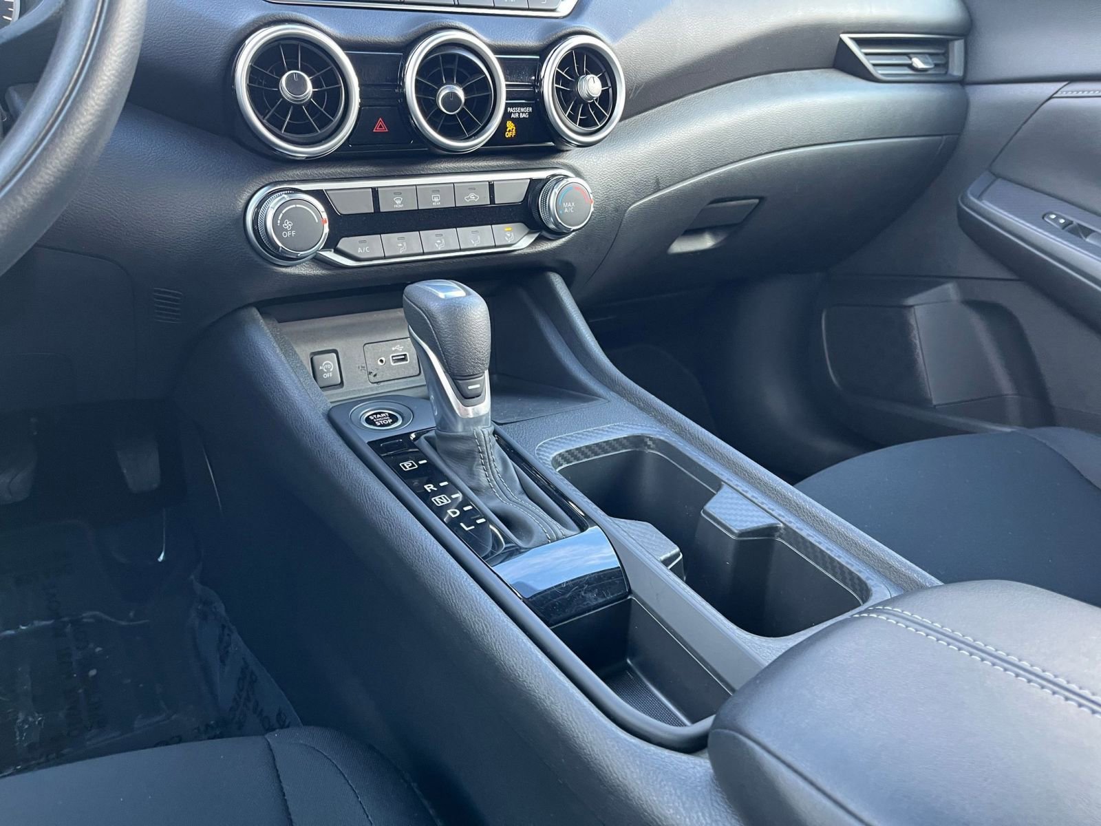 Used 2025 Nissan Sentra S FWD image 39