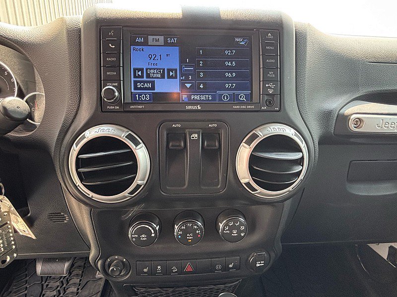 Used 2012 Jeep Wrangler Rubicon AWD/4WD image 13