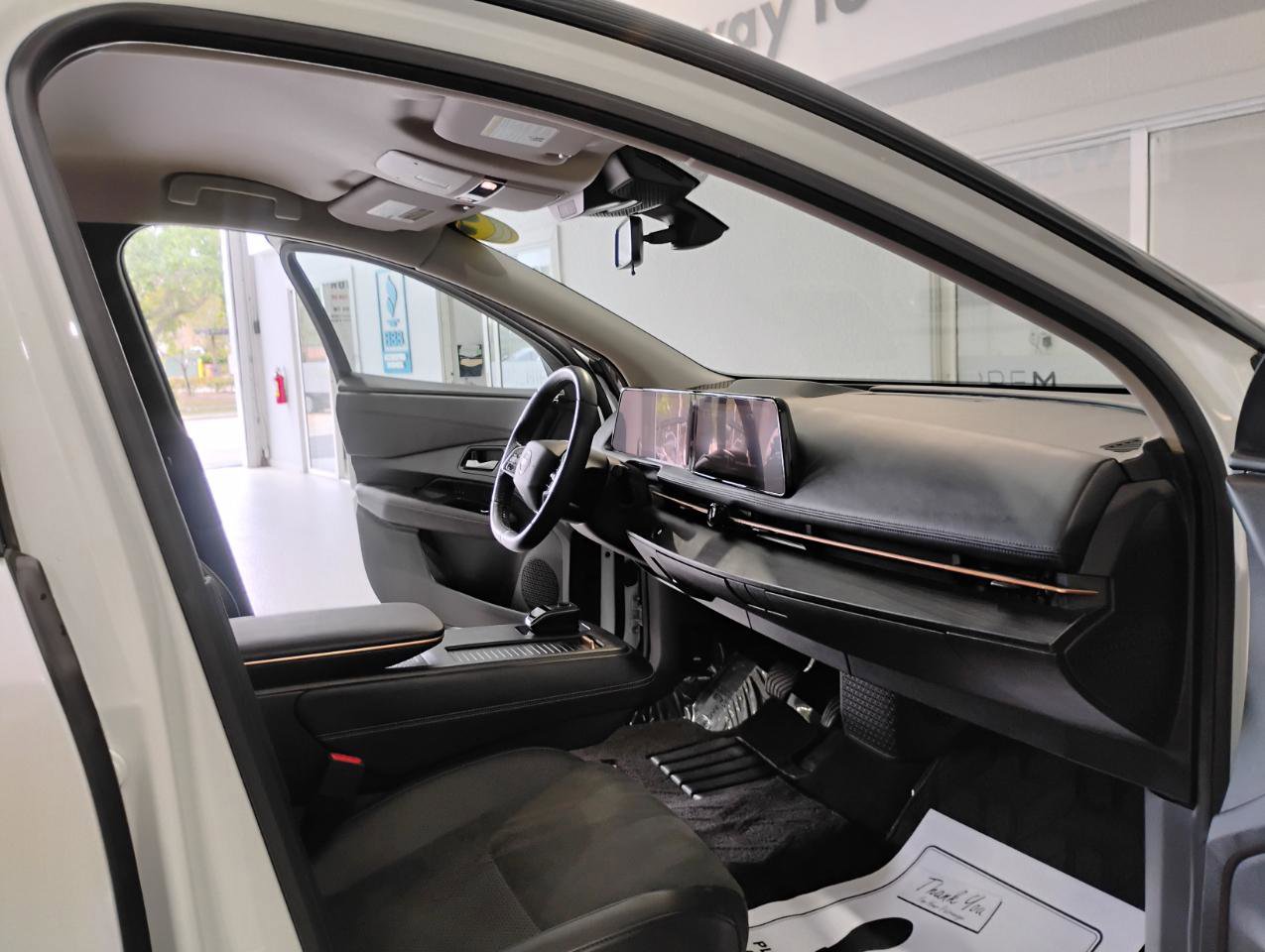 Used 2024 Nissan Ariya AWD image 64