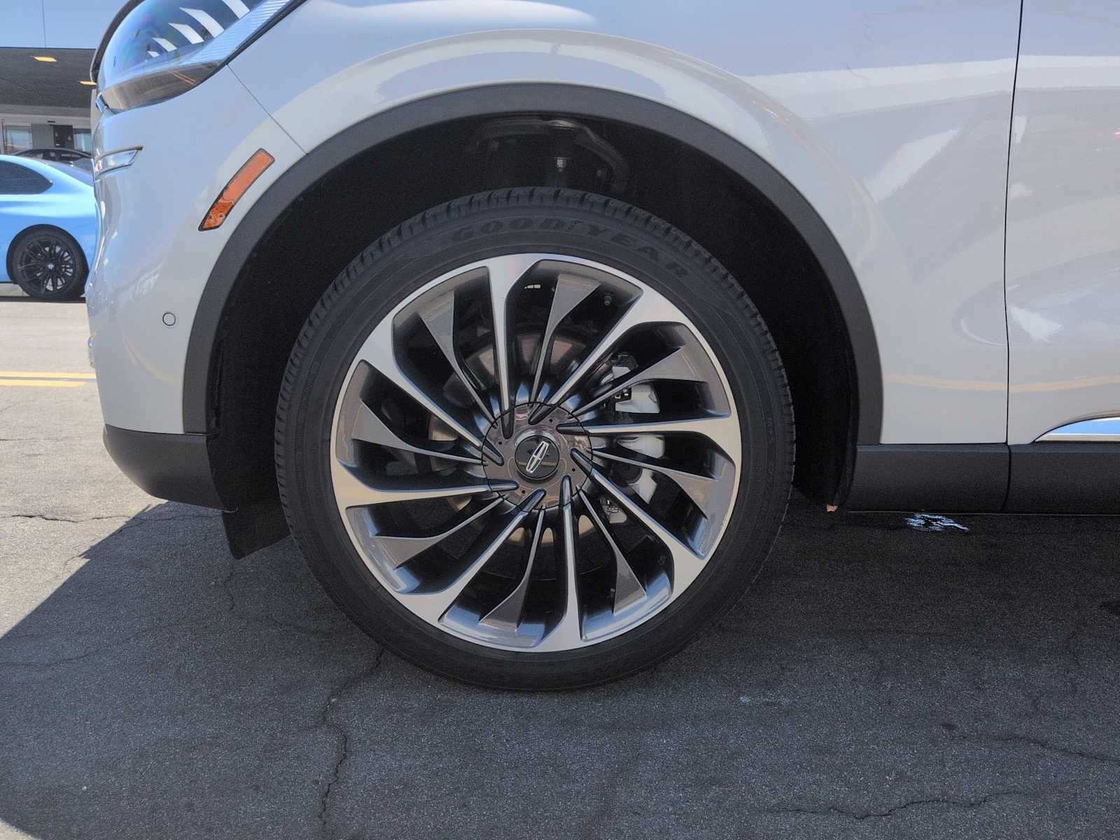 Used 2024 Lincoln Aviator Reserve w/ Equipment Group 201A AWD/4WD image 29
