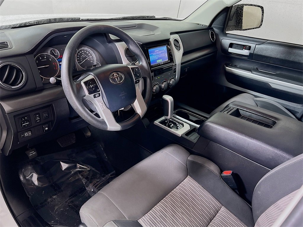 Used 2014 Toyota Tundra SR5 w/ SR5 Upgrade Package image 10