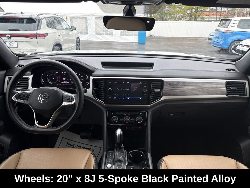 Used 2022 Volkswagen Atlas Cross Sport SE w/ Black Wheel Package image 15