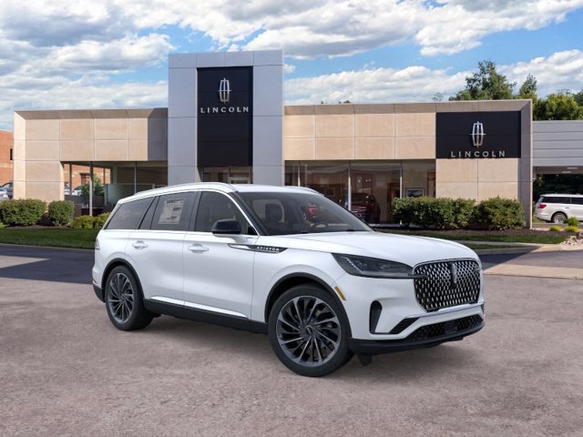 New 2025 Lincoln Aviator Reserve w/ Luxury Package RWD image 7