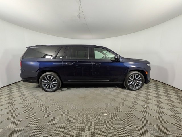 Used 2021 Cadillac Escalade ESV Sport Platinum image 4