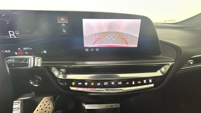 Used 2024 Cadillac Lyriq Tech AWD/4WD image 24