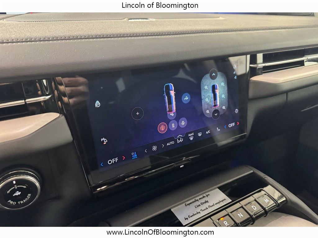 Used 2025 Lincoln Navigator L Reserve image 42