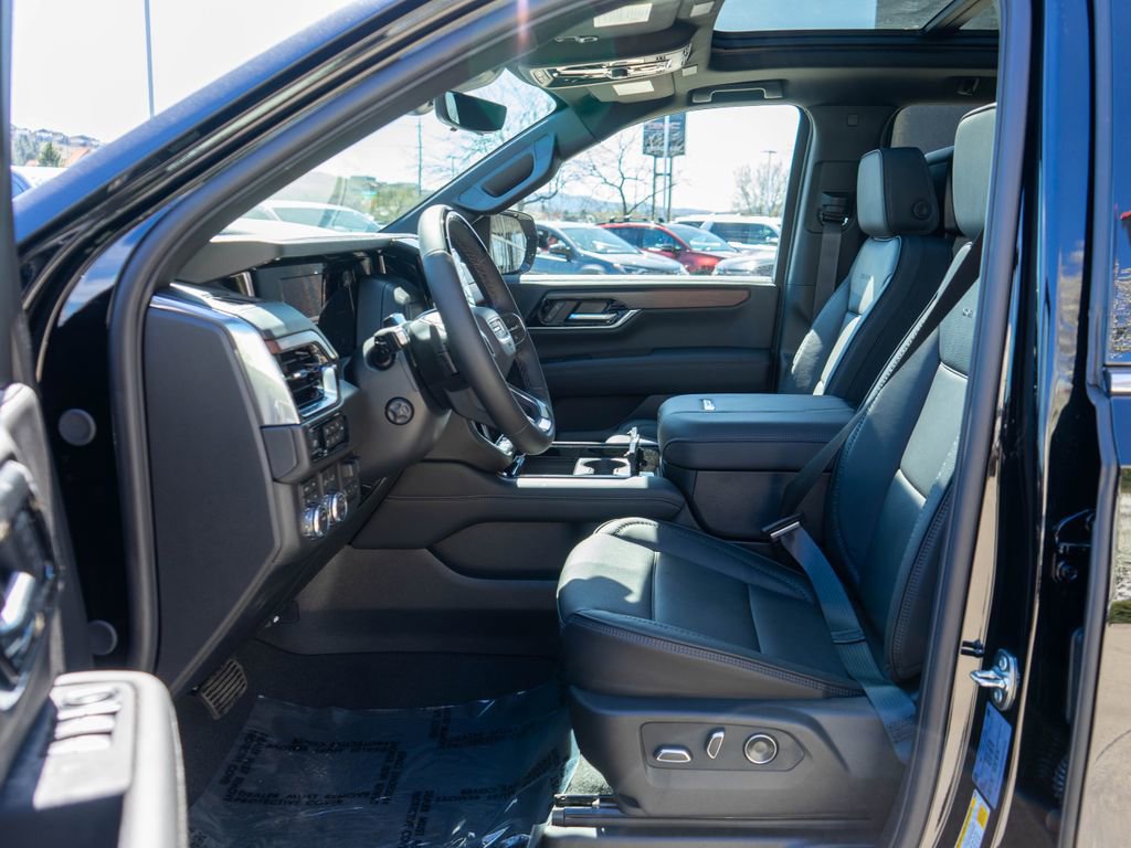 New 2026 GMC Yukon XL Denali image 11