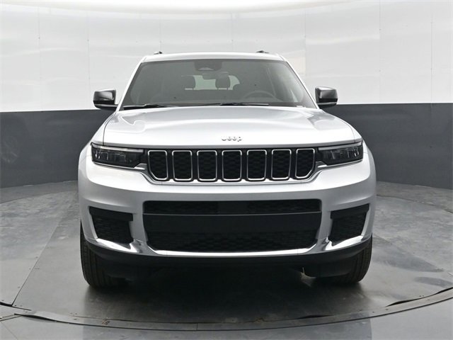 New 2025 Jeep Grand Cherokee L Laredo image 9