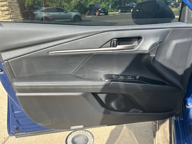 Used 2025 Toyota Camry XSE FWD image 11