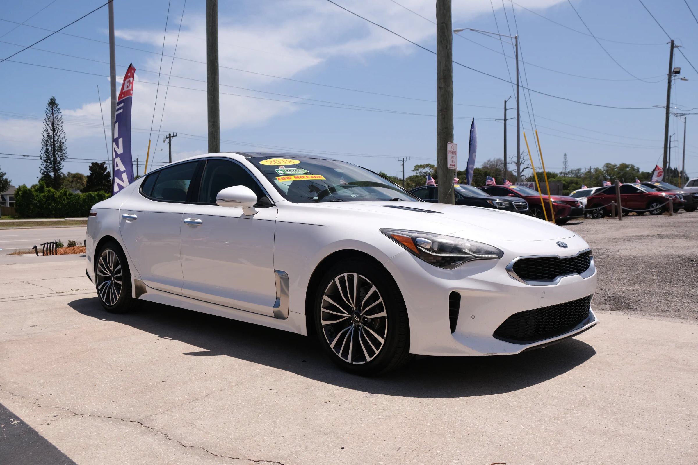 Used 2018 Kia Stinger Premium RWD image 3