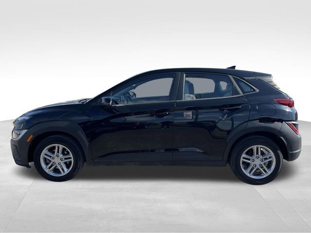 Used 2023 Hyundai Kona SE w/ Cargo Package image 4