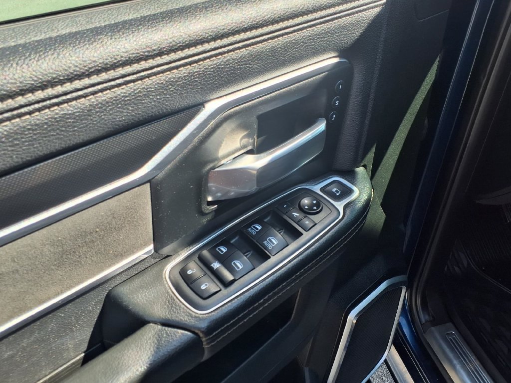 Used 2021 RAM 2500 Laramie w/ Night Edition AWD/4WD image 15