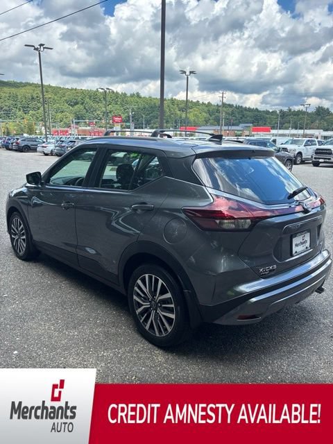 Used 2024 Nissan Kicks SV w/ Interior Electronics Package FWD image 4