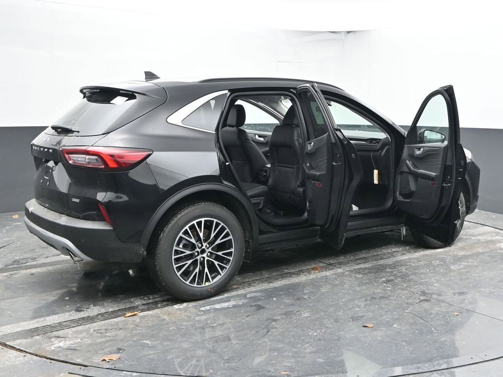 New 2026 Ford Escape SE image 57