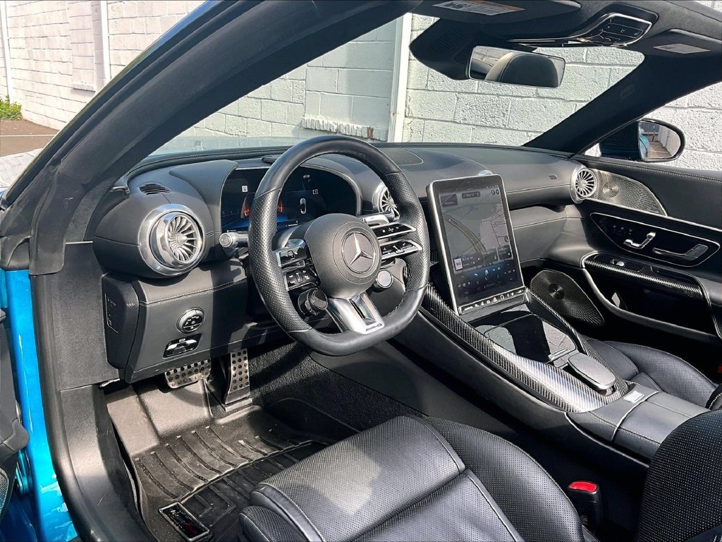 Used 2022 Mercedes-Benz SL 63 AMG 4MATIC image 4