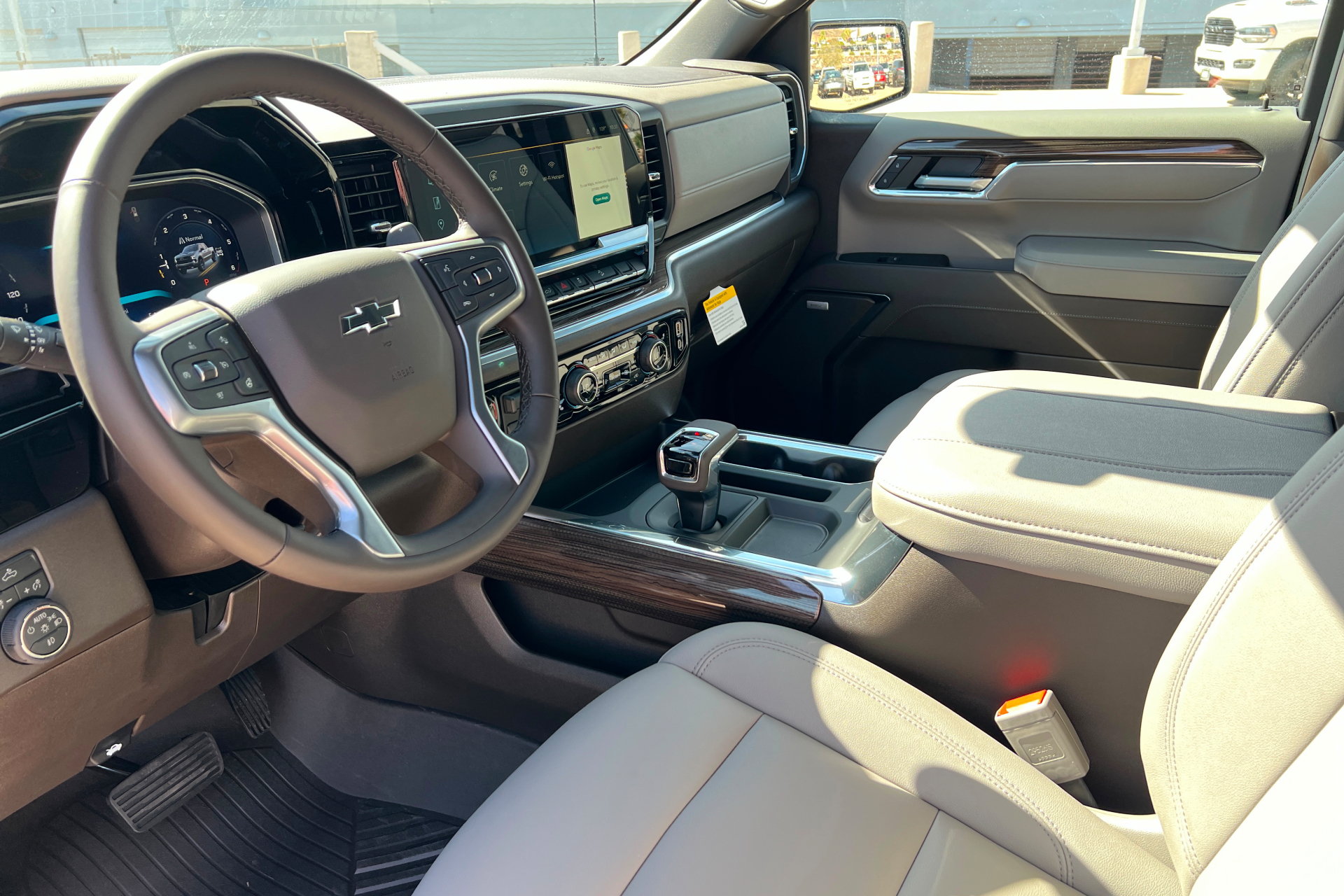 New 2026 Chevrolet Silverado 1500 LT Trail Boss w/ Convenience Package II AWD/4WD image 16