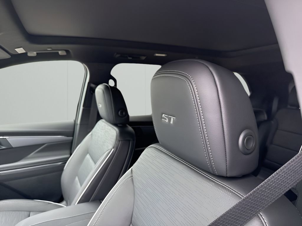 New 2025 Buick Enclave Sport Touring w/ Power Package image 28