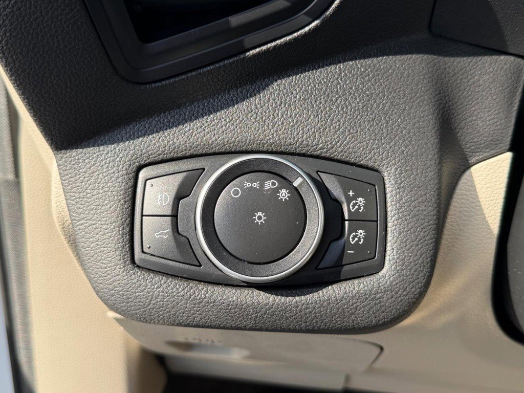 Used 2017 Ford Escape SE AWD/4WD image 31
