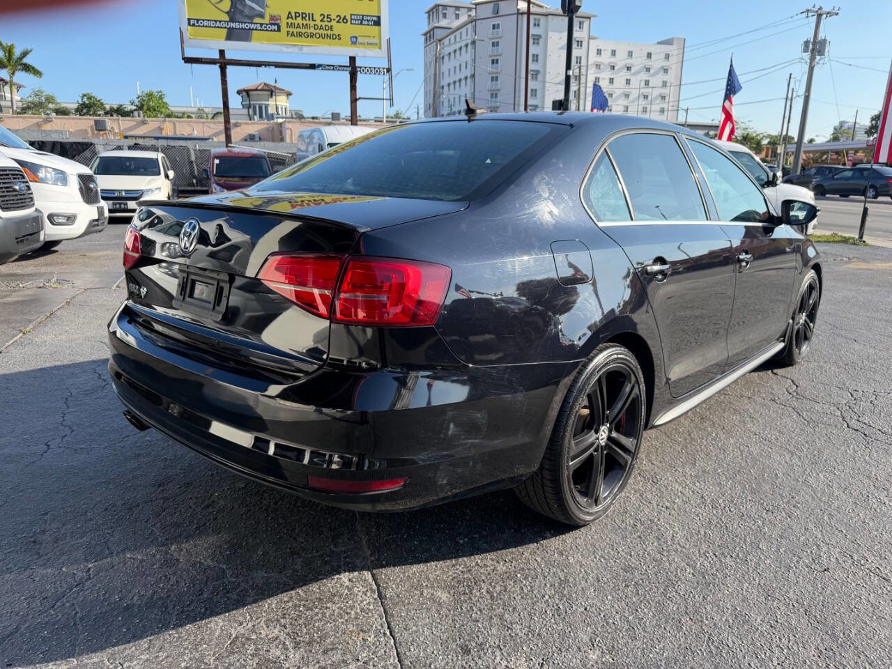 Used 2015 Volkswagen Jetta GLI SE FWD image 5