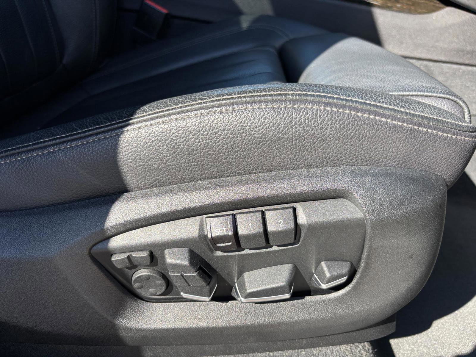 Used 2017 BMW X5 xDrive50i AWD/4WD image 23