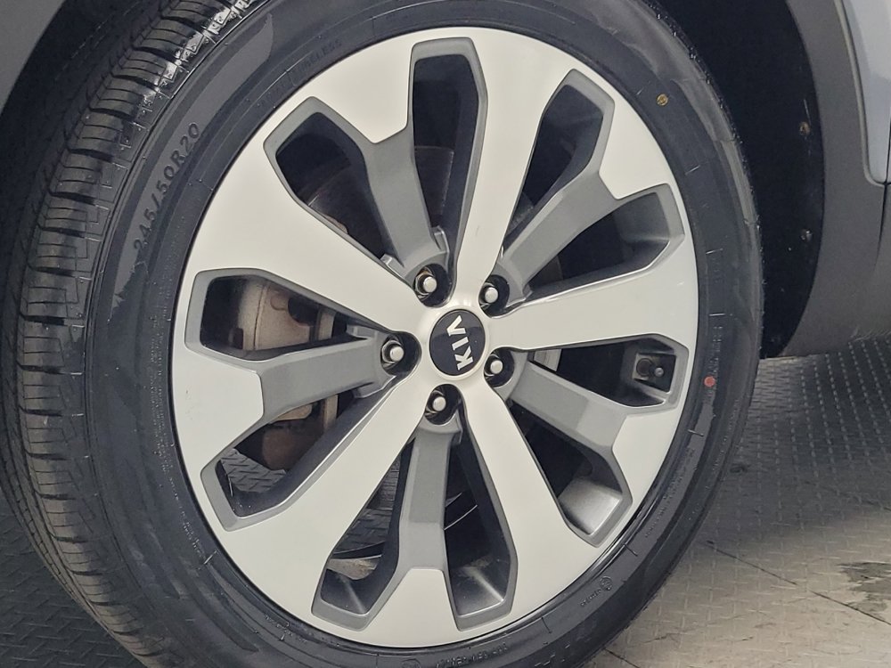 Used 2020 Kia Telluride S FWD image 31