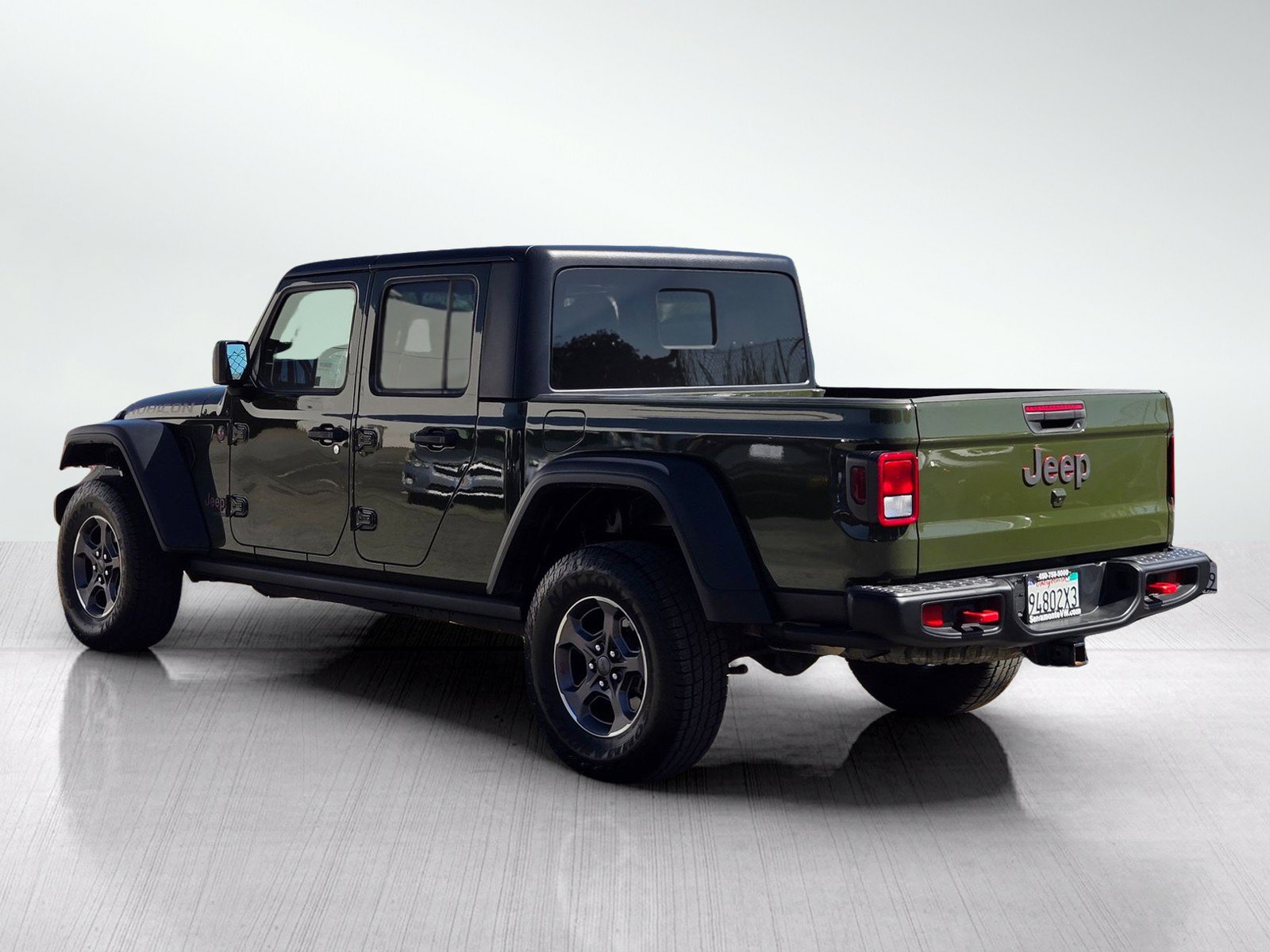 Used 2021 Jeep Gladiator Rubicon w/ Cold Weather Group AWD/4WD image 6