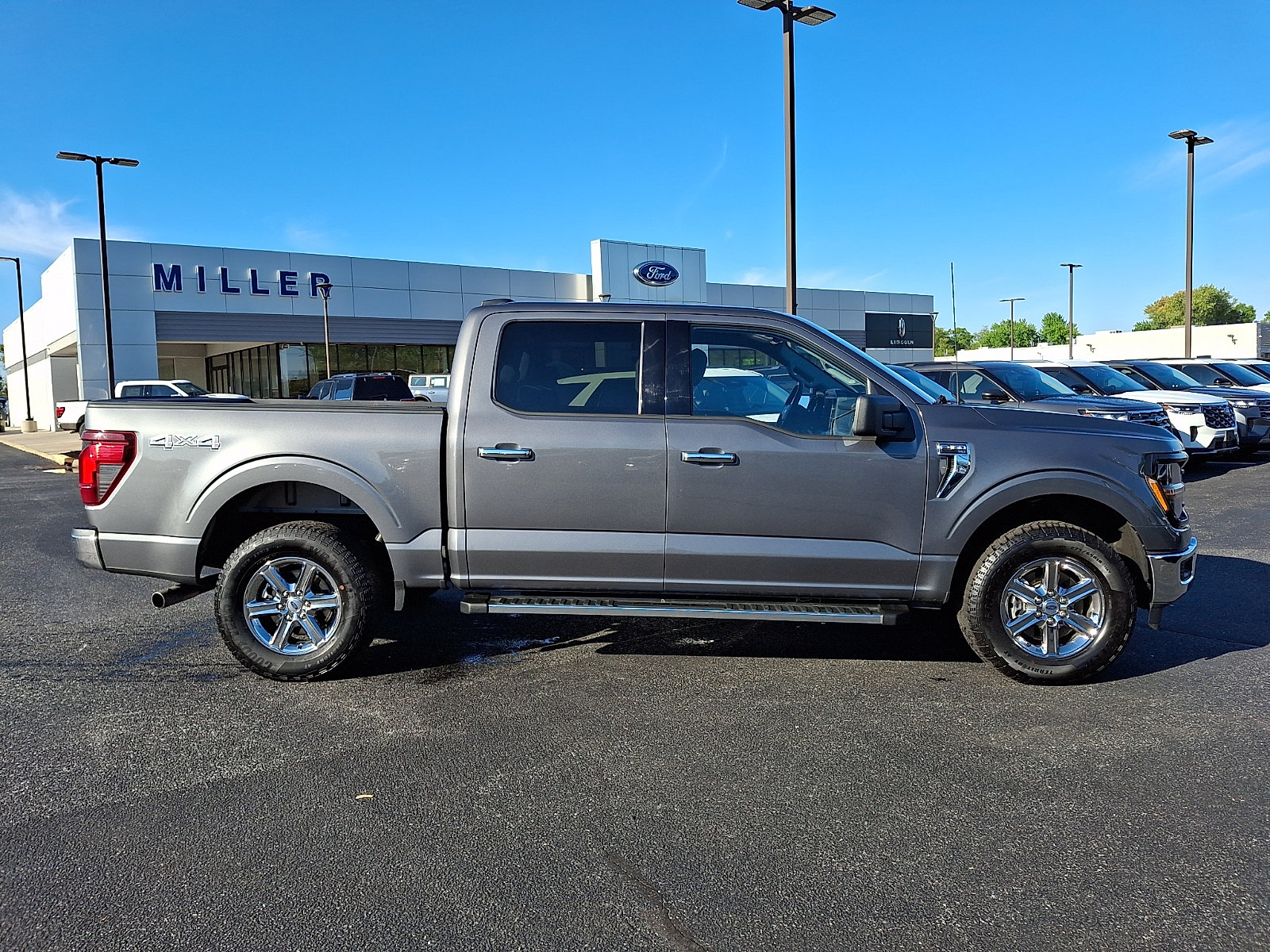 Used 2025 Ford F150 XLT w/ Equipment Group 301A Standard AWD/4WD image 7