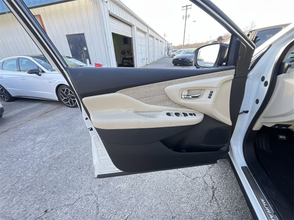 Used 2024 Nissan Murano SL image 13