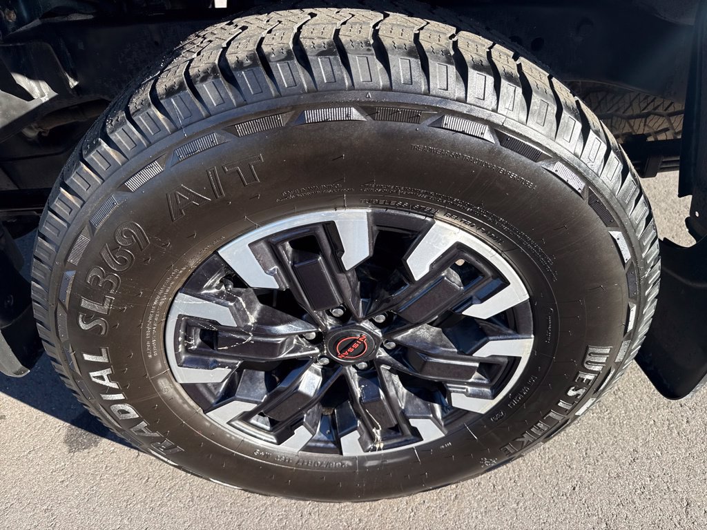 Used 2022 Nissan Frontier PRO-4X w/ Technology Package AWD/4WD image 40
