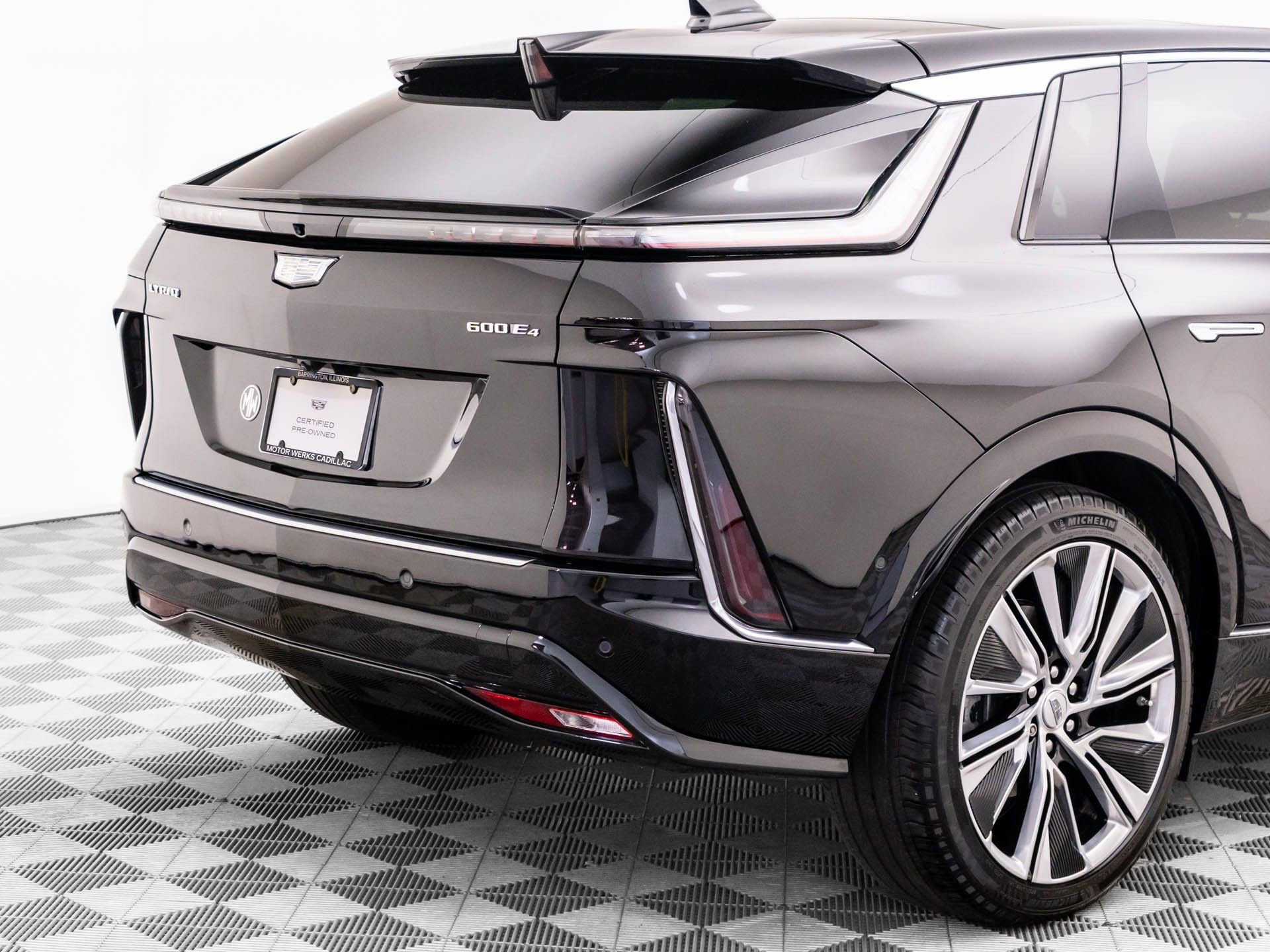 Certified 2025 Cadillac Lyriq Luxury w/ LPO, Floor Liner Package AWD/4WD image 37