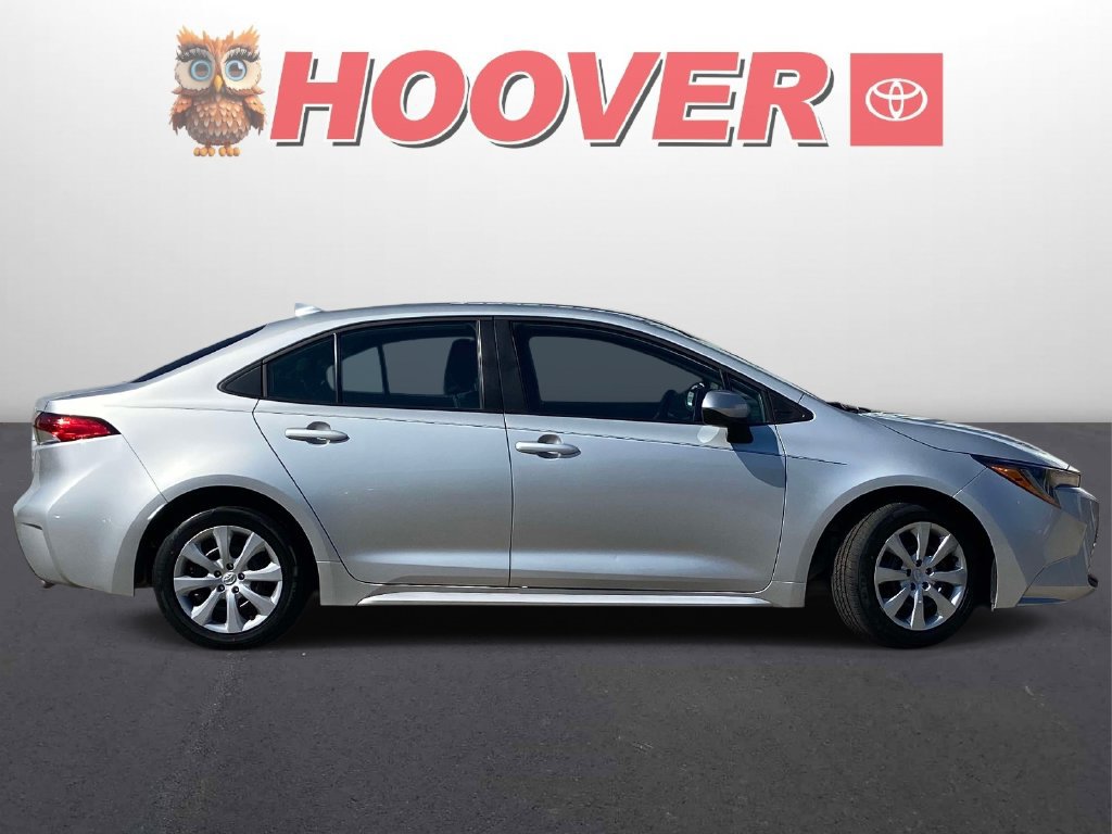 Used 2025 Toyota Corolla LE w/ Convenience Package FWD image 2