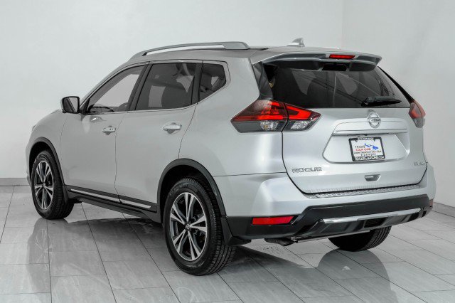 Used 2018 Nissan Rogue SL w/ Premium Package image 8