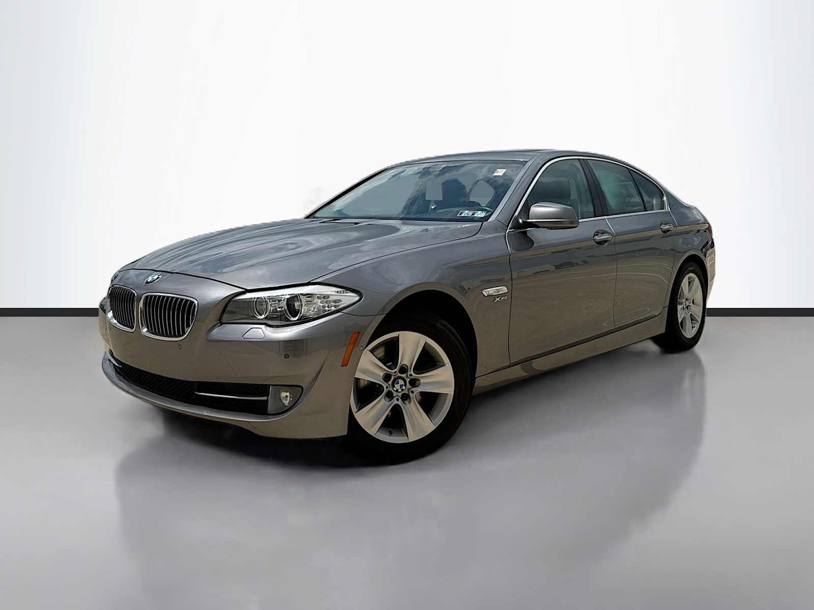 Used 2012 BMW 528i xDrive Sedan AWD/4WD image 1