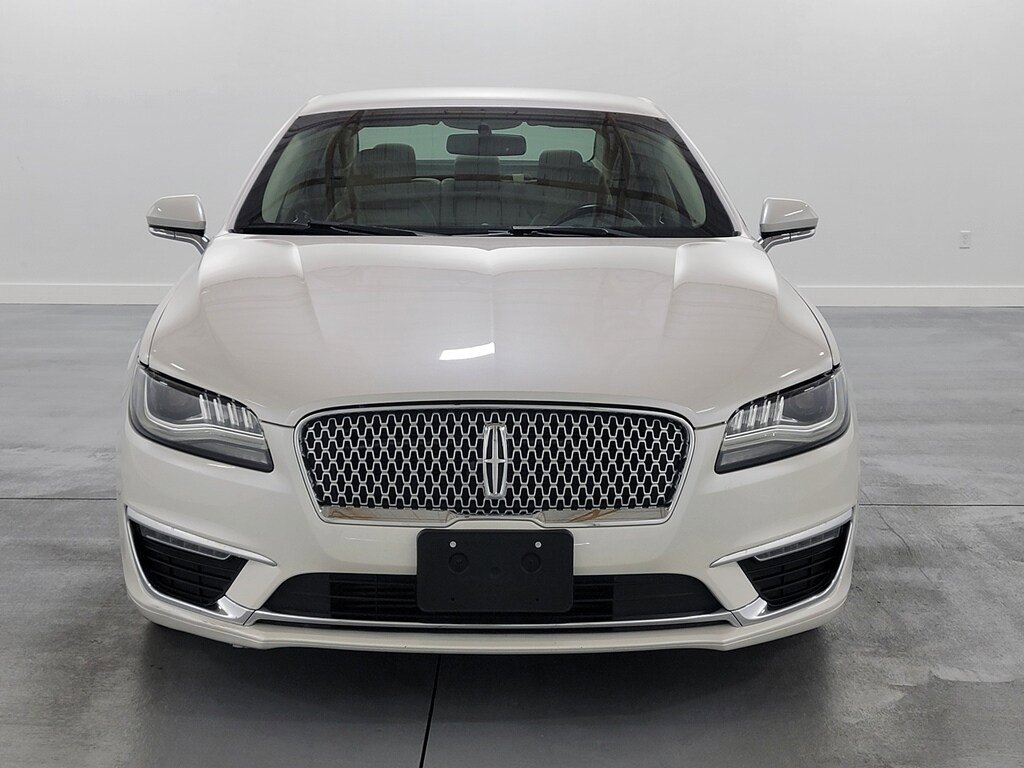 Used 2017 Lincoln MKZ Premiere FWD image 3