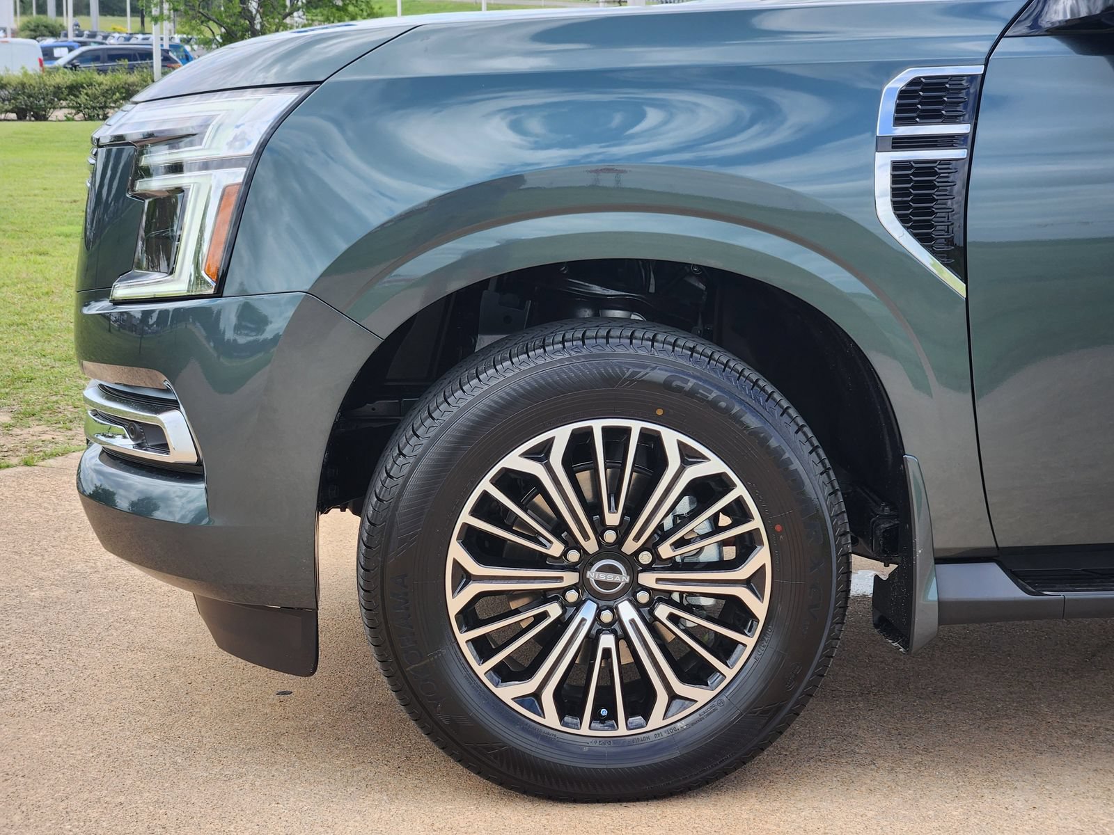 New 2026 Nissan Armada Platinum AWD/4WD image 10