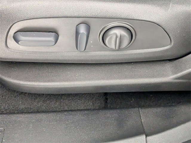 Used 2023 Chevrolet Equinox LT w/ Driver Convenience Package image 14