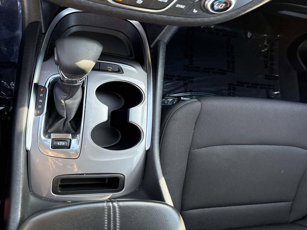 Used 2024 Chevrolet Malibu LT image 28